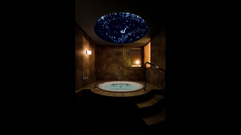 プラネタリウムのようなバスルーム