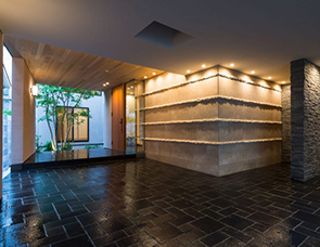 開放感とプライバシーを両立させた住まい