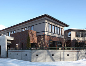 街並みになじむ高質な邸宅