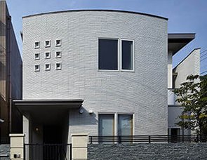 暮らしの歴史を引継ぐモダンハウス