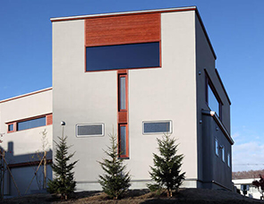 立地を活かした上質空間で眺望を楽しむ家