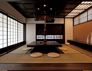 囲炉裏のある家