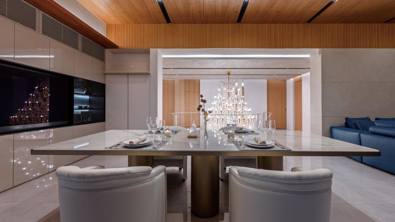 風水の思想をモダンデザインに昇華した豪邸